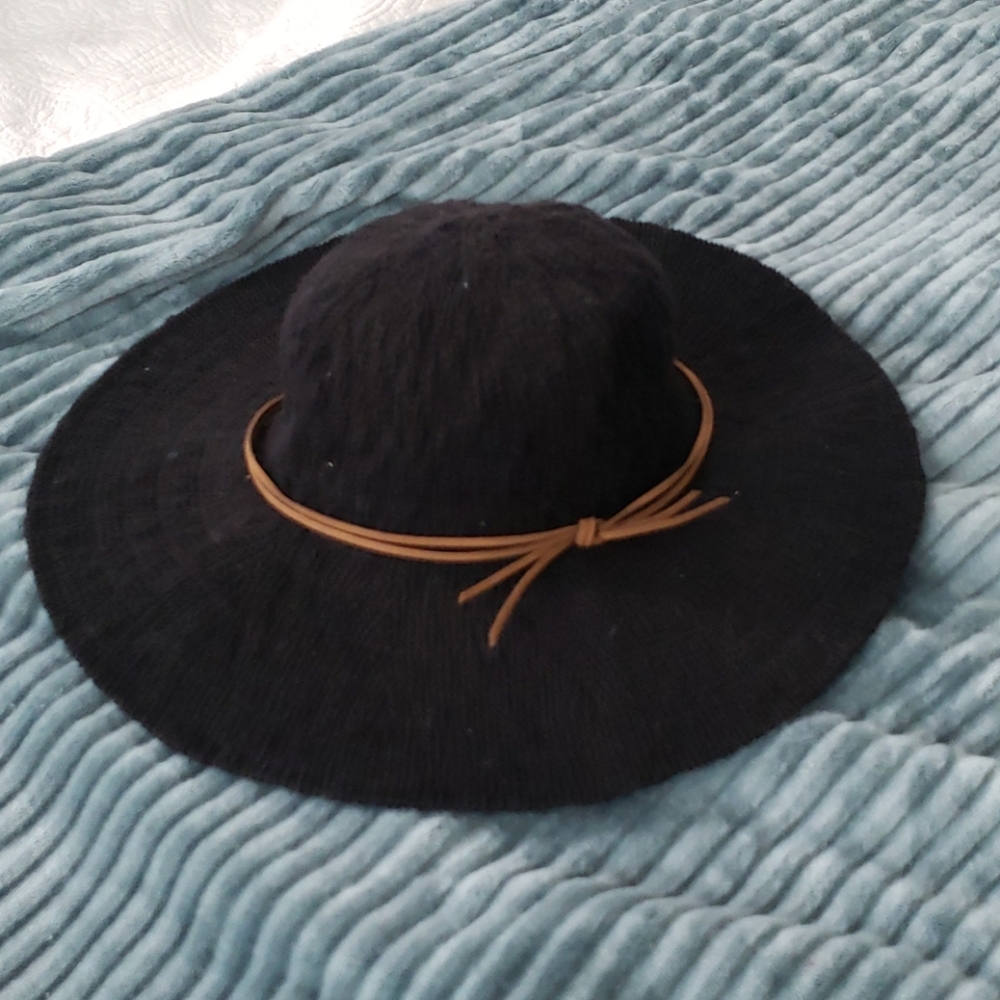 Wide Brim Black Hat